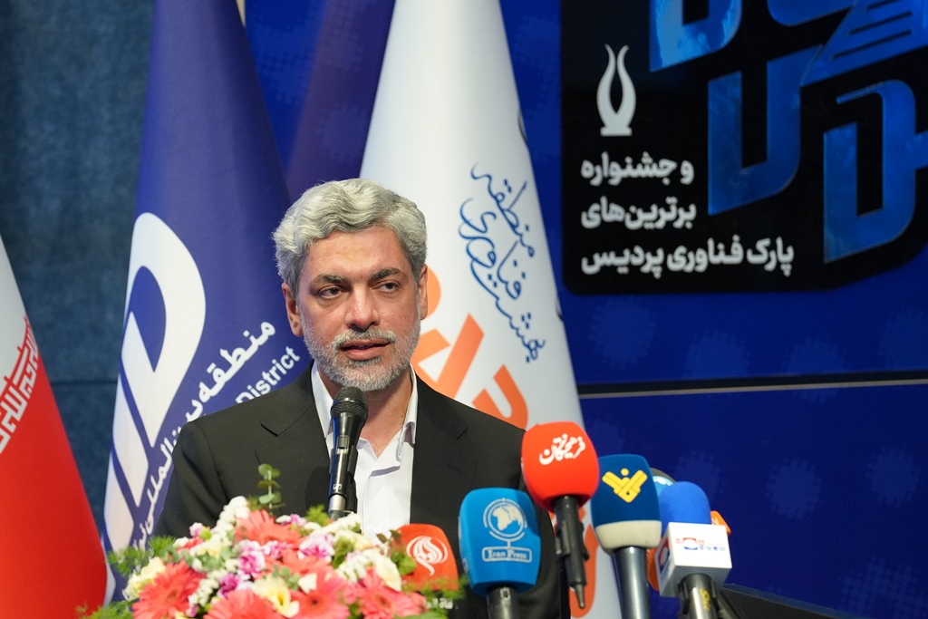 14050631 - AnnualCongress03 - رئیس پارک.jpg